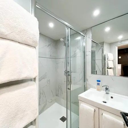 93 - Luxury Flat In Le Marais * Parigi